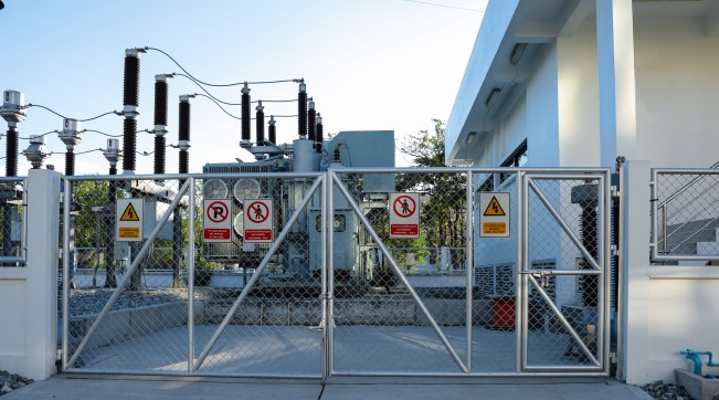 Entrance & exit controls